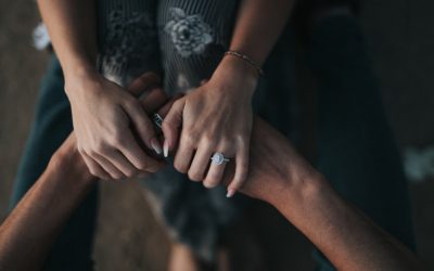 26 Long Distance Relationship Ideas To Stay Romantic From Afar